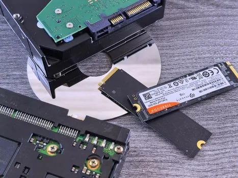 WHALEKOM 128GB 2.5" SATA SSD